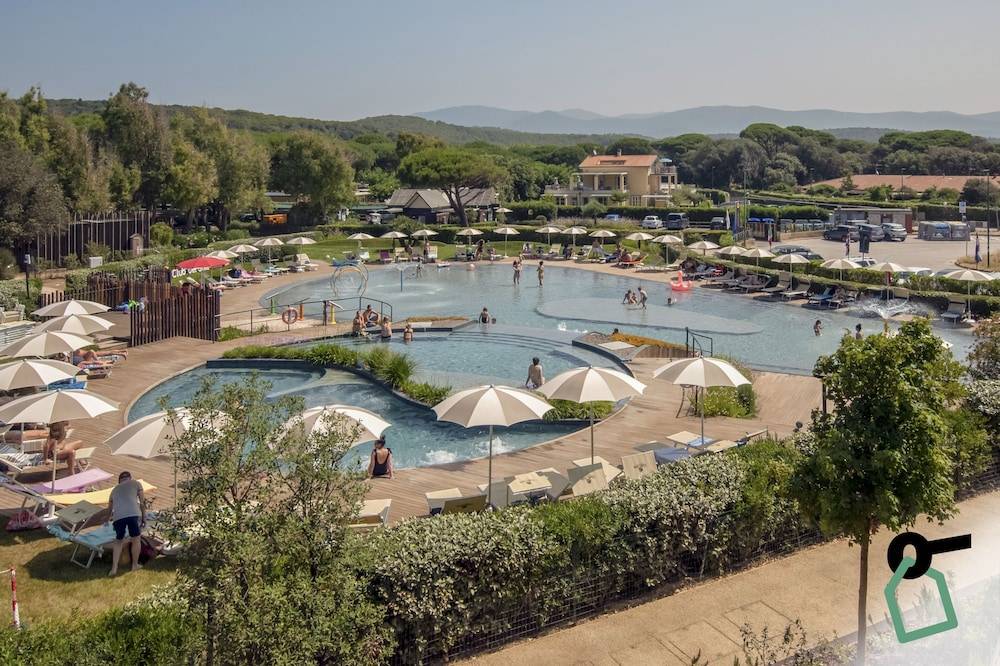 HOTIDAY Lodge Castiglione 1