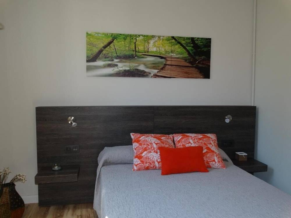 Feel at Sants Apartments 1