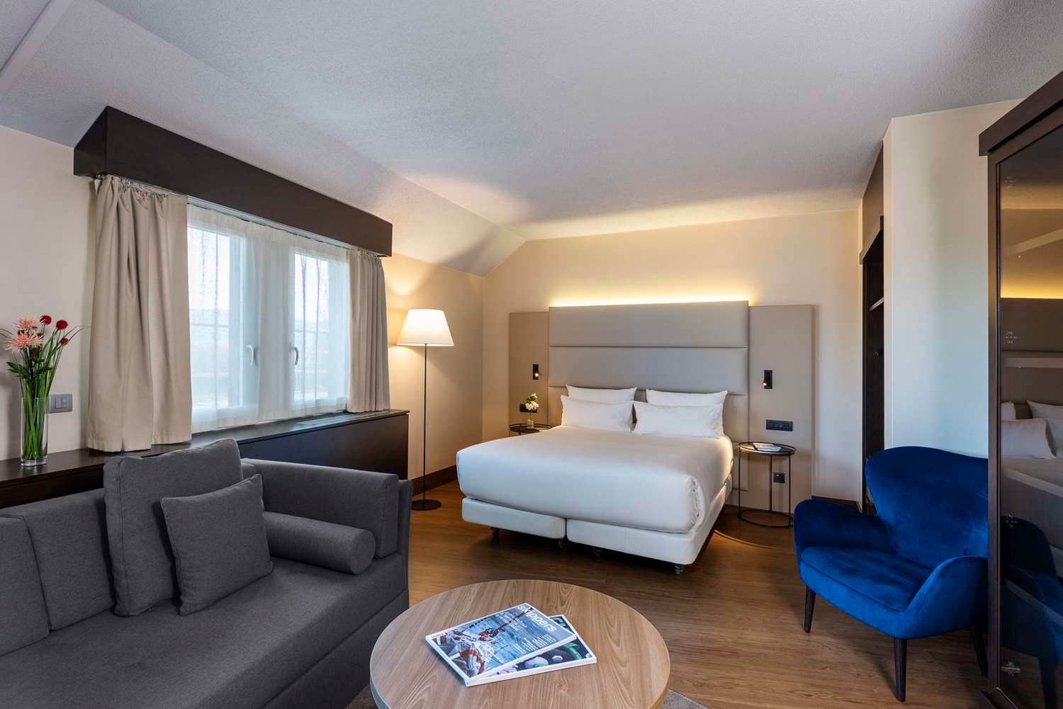 NH Geneva Airport Hotel 1