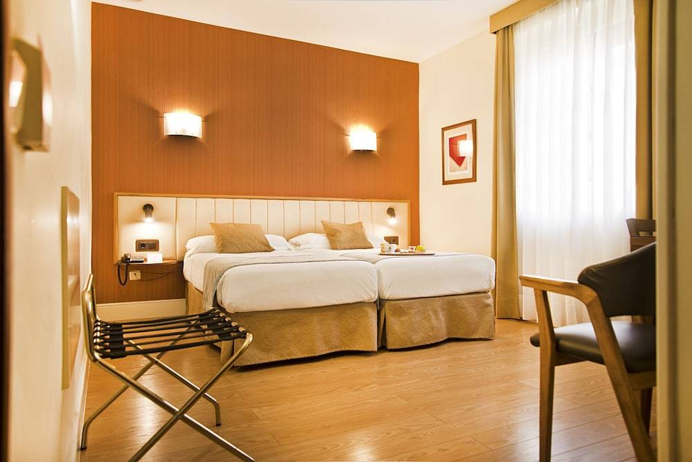 Hospedium Hotel Los Condes 1
