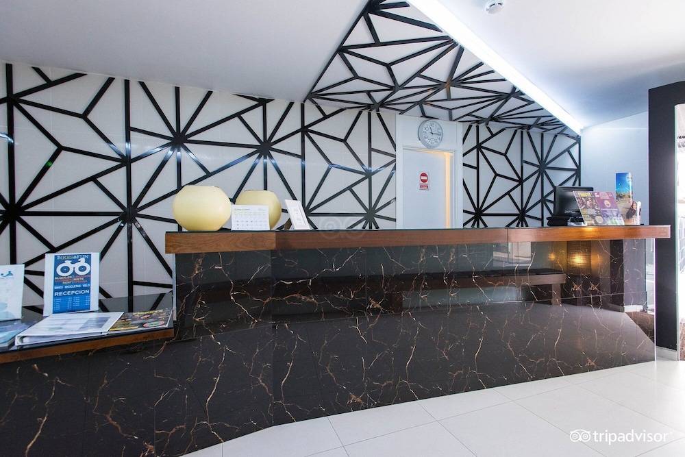 EMERALD SUN HOTEL 2