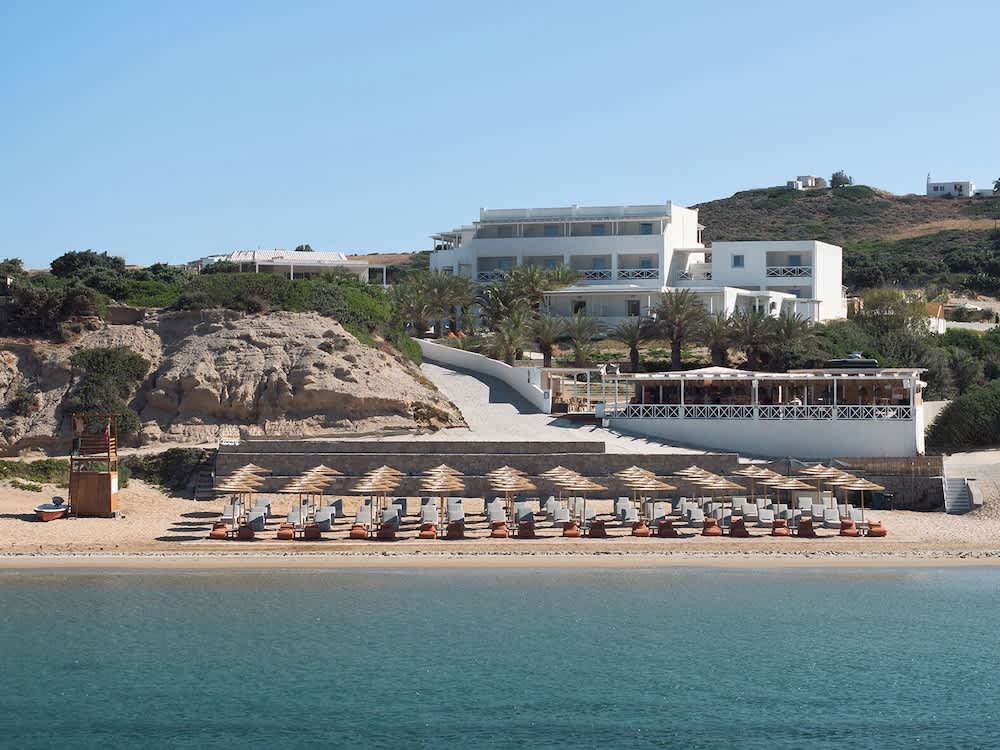 Golden Milos Beach Ηouse by Domotel 1