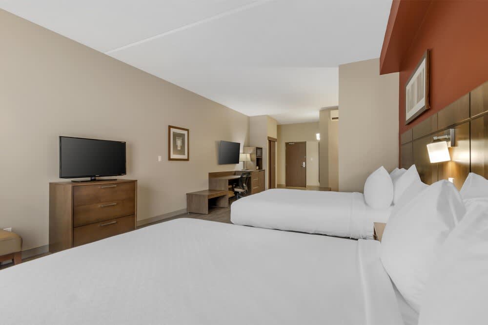 Best Western Plus Winnipeg West 1
