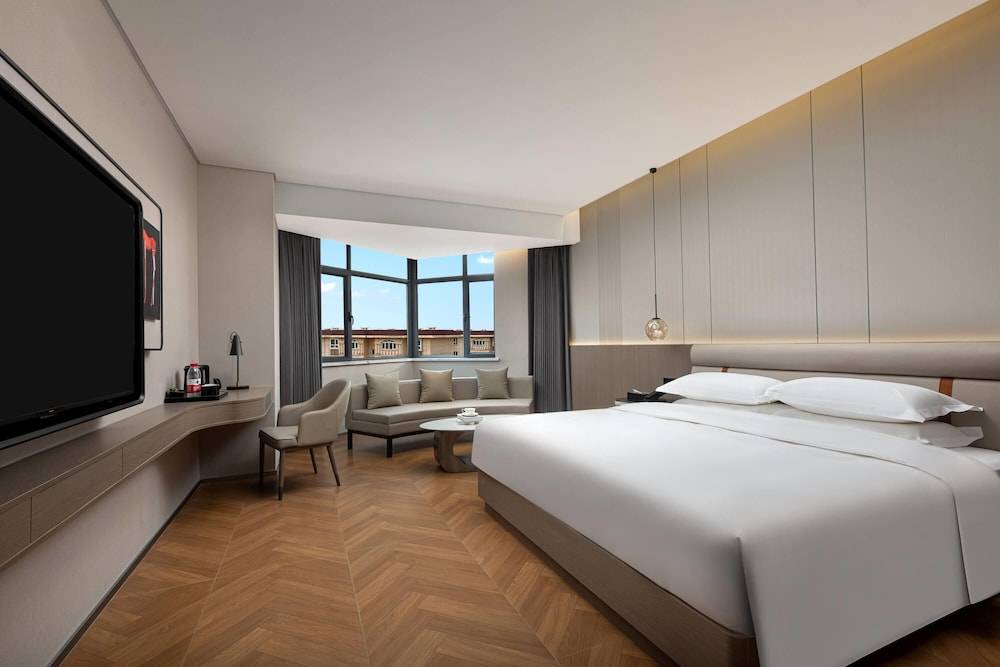 Ramada by Wyndham Urumqi Midong 1
