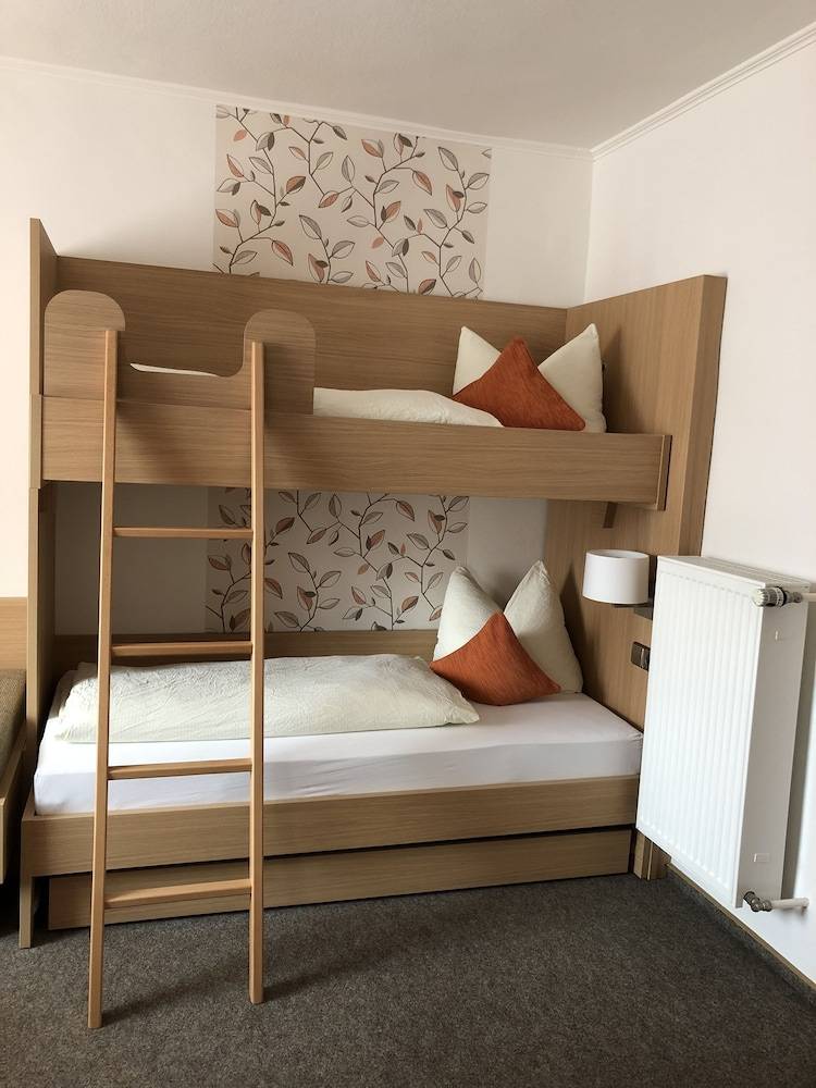 Hotel Zur Linde 1