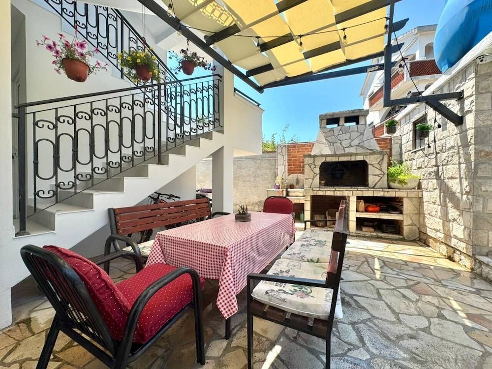 Apartments Janda Bijela 1
