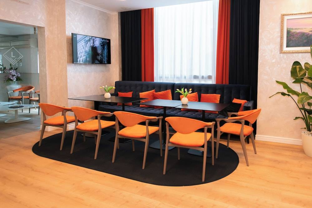 Hotel Luxe 2