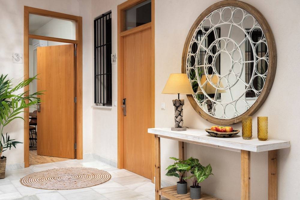 MH Apartments Central Sevilla 1