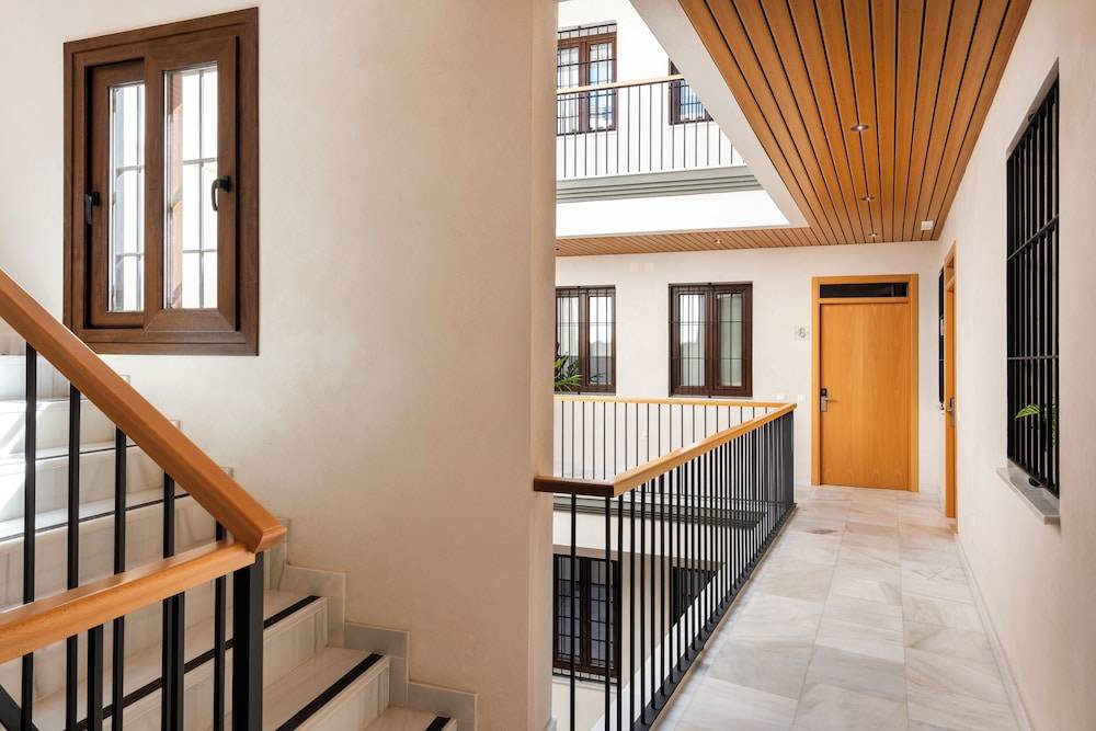 MH Apartments Central Sevilla 2