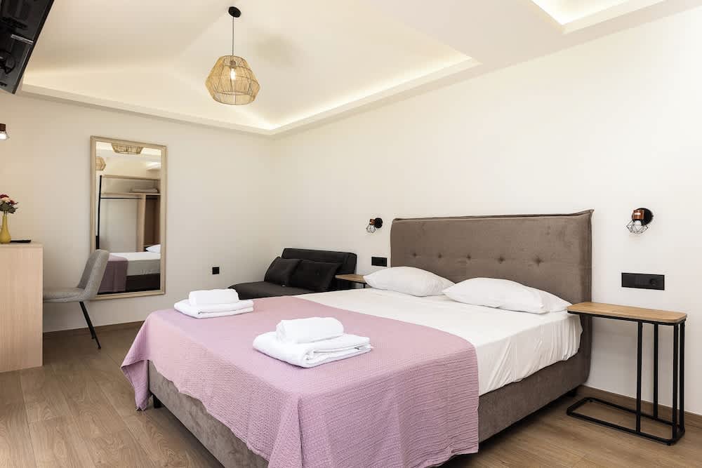 La Palma Beachfront Suites 2
