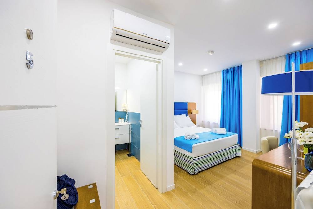 Carlo III Guest House 1