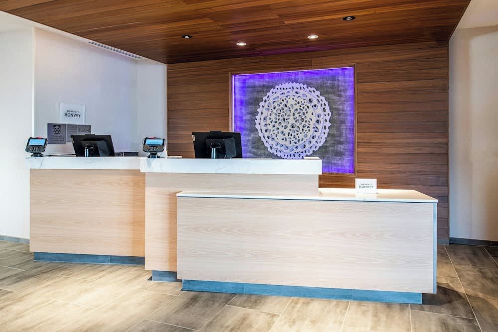 Fairfield by Marriott Inn & Suites Winters Davis 2