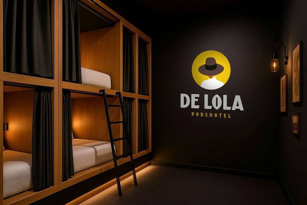 De Lola Podshotel 1