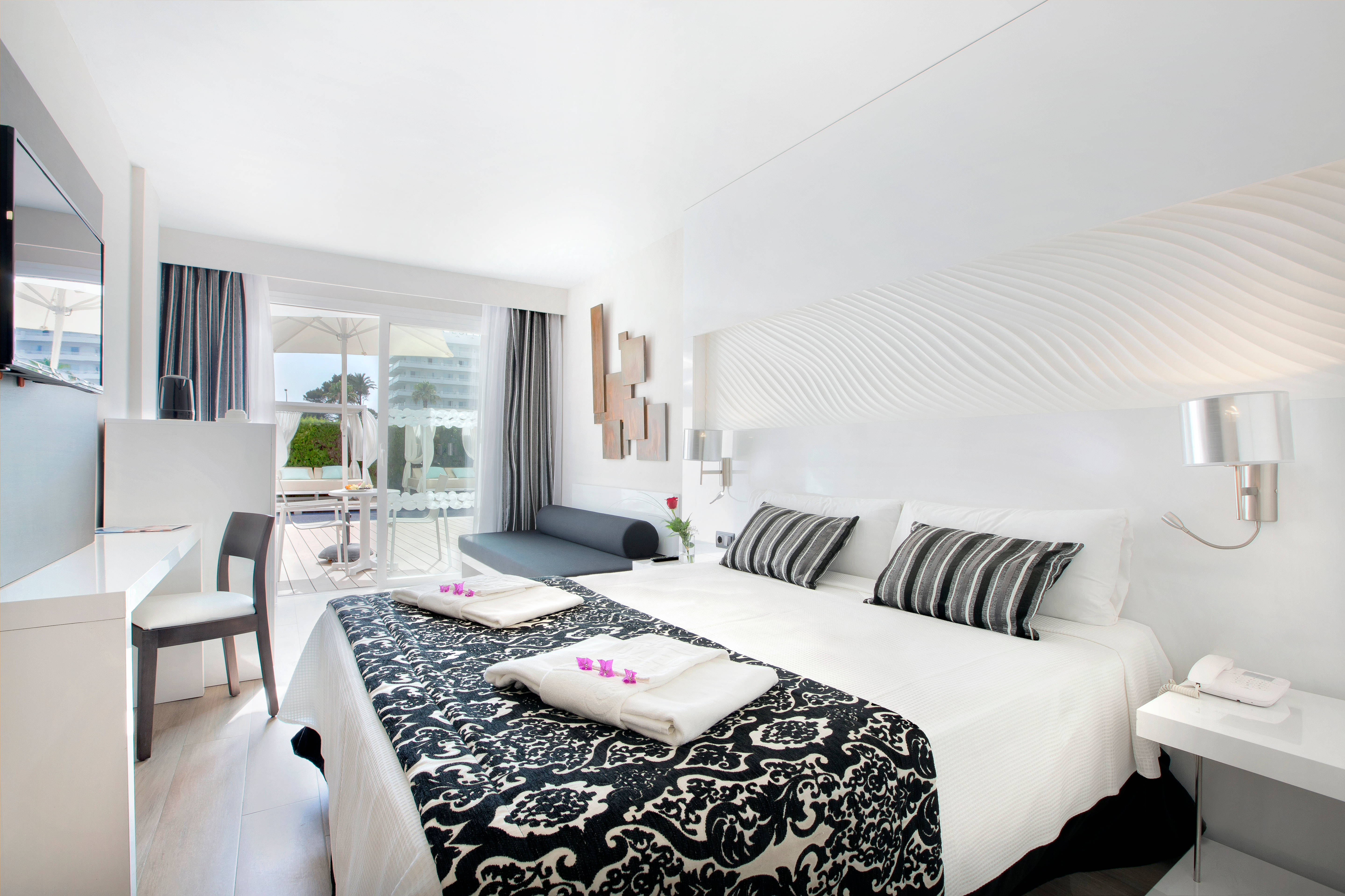 Mar Hotels Playa de Muro Suites 2