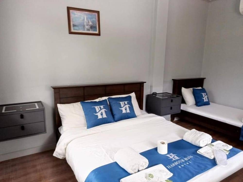 Harbour Bliss Hotel 2