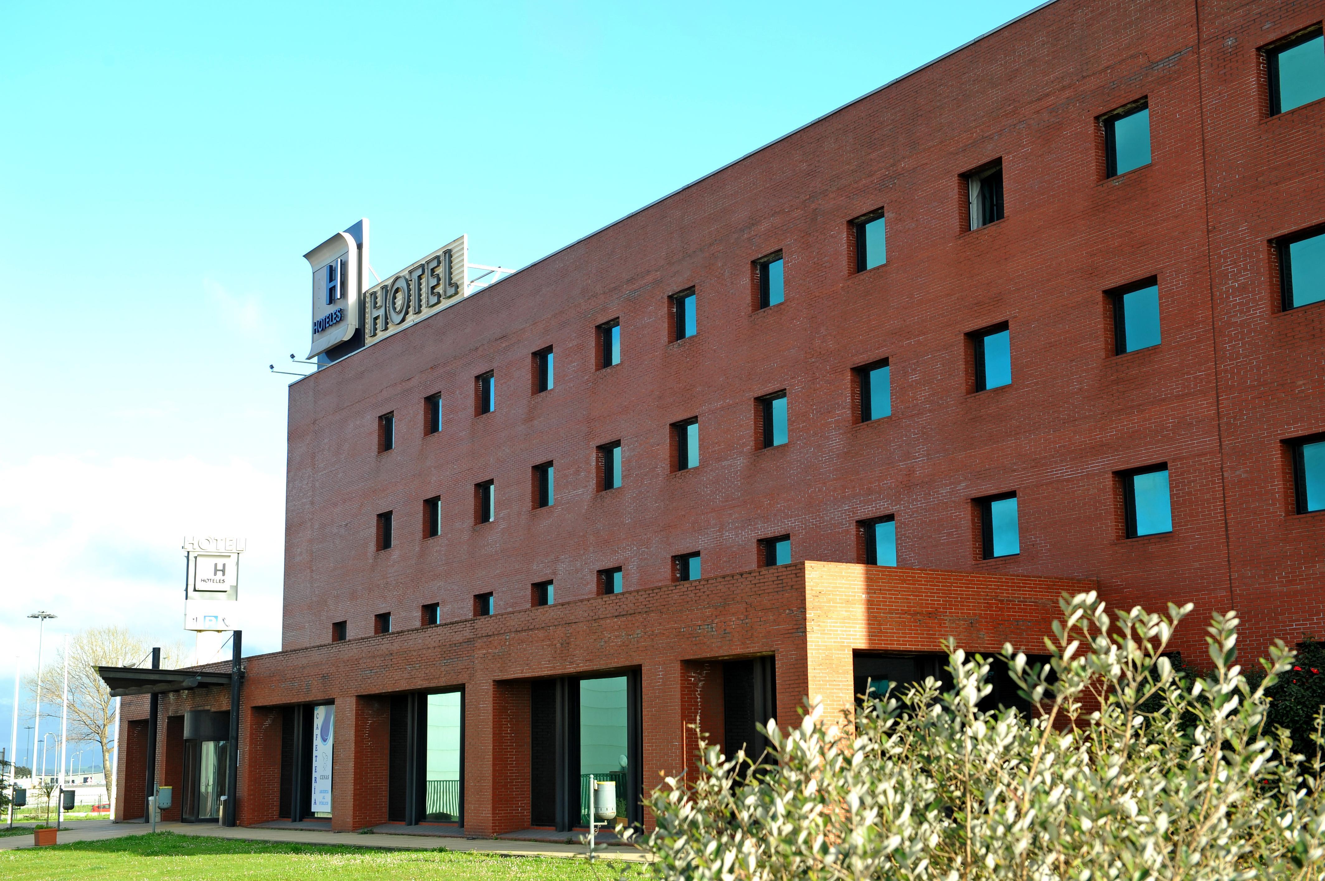 Hotel Puerta Santander 2