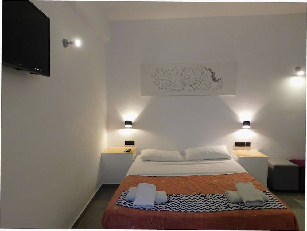 Aegean Studios Perissa 2