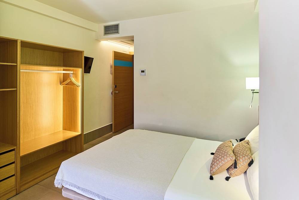The Book Factory Hostel by gaiarooms 1