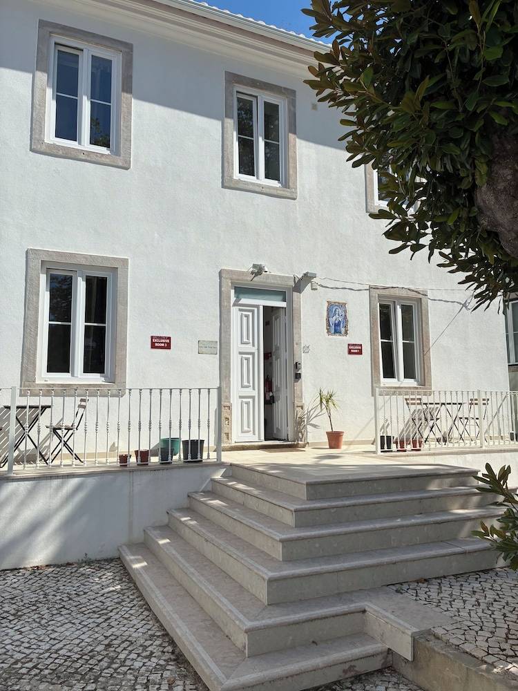 Sintra Flower Vintage Chalet 1