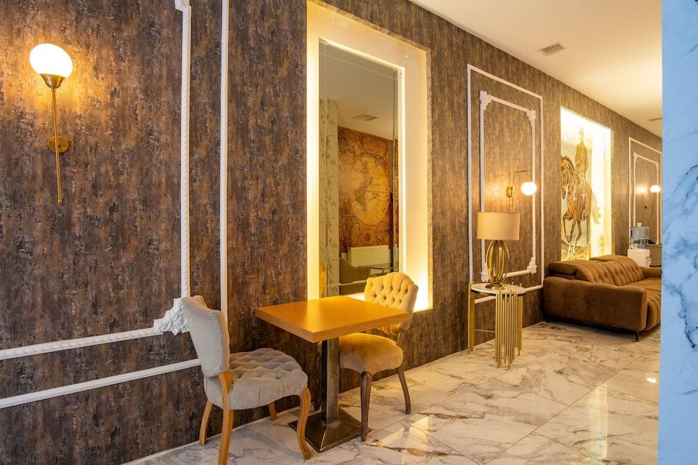Orange Hotel & Spa 2