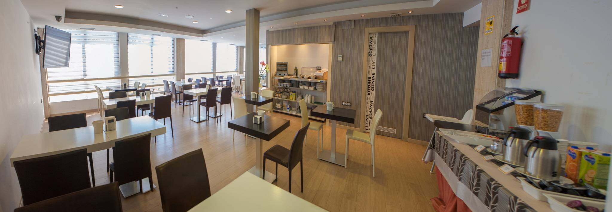 Apartahotel Aguadulce 1