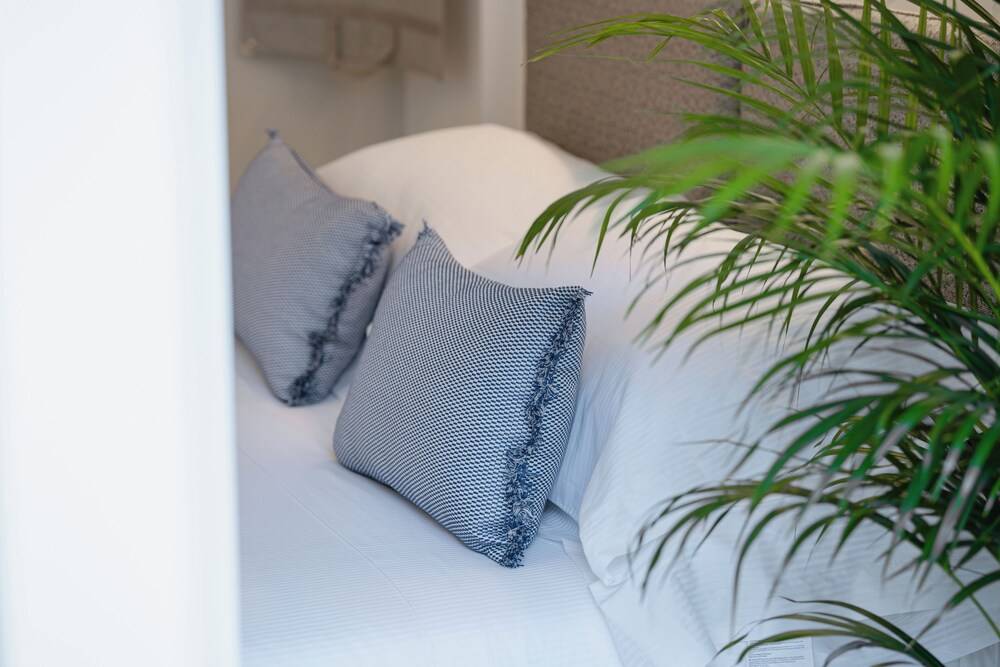 Riviera Suites - by Be Your Home 2