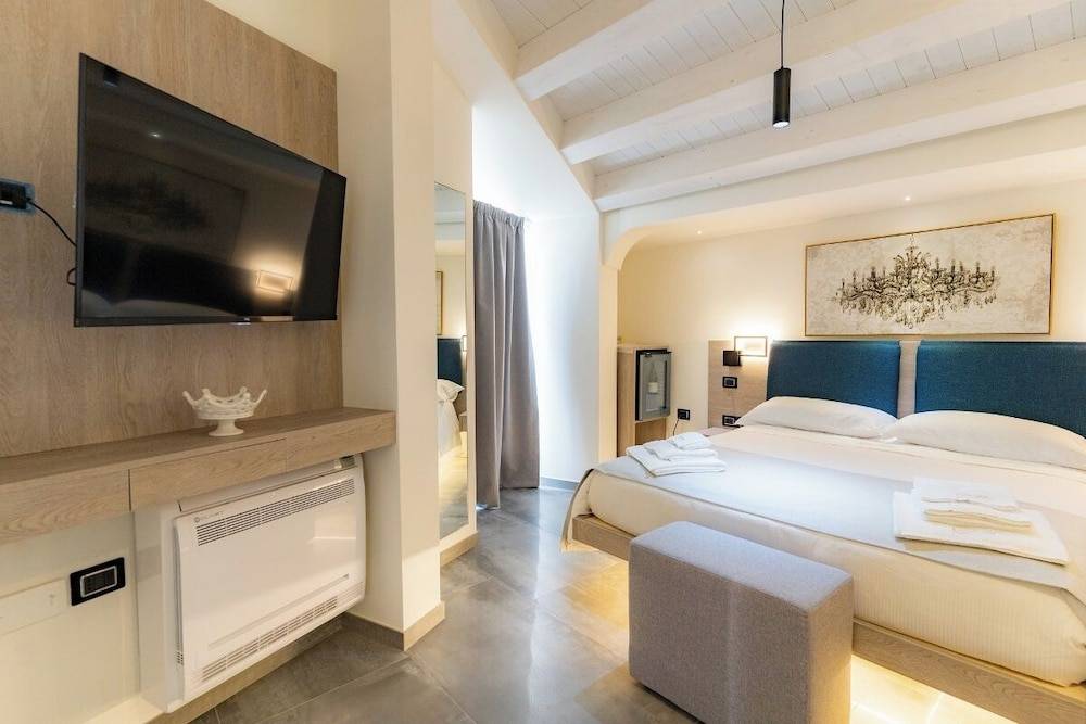 Carizza Rooms 2