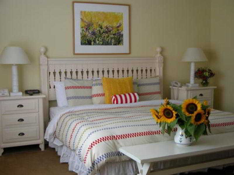 Southampton Inn 2