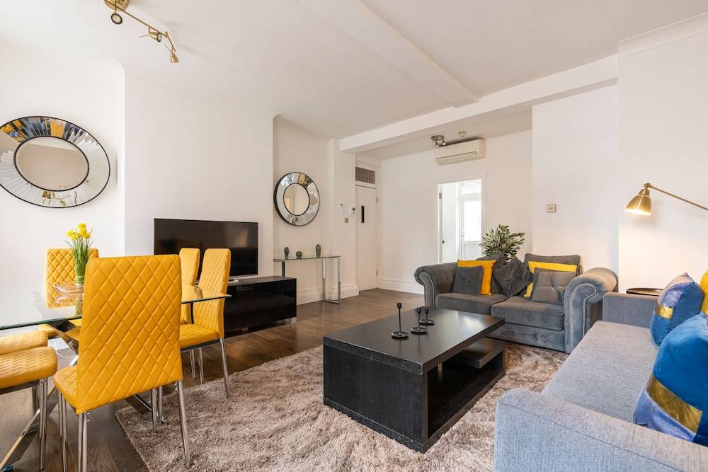 Marble Arch Apartments 1