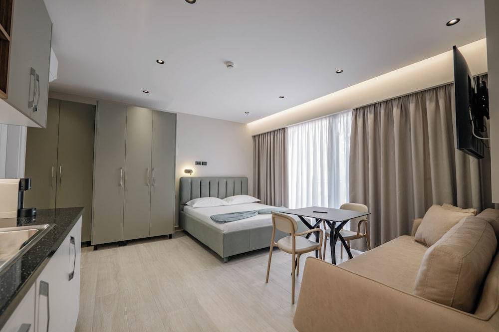 Blas Residence 2