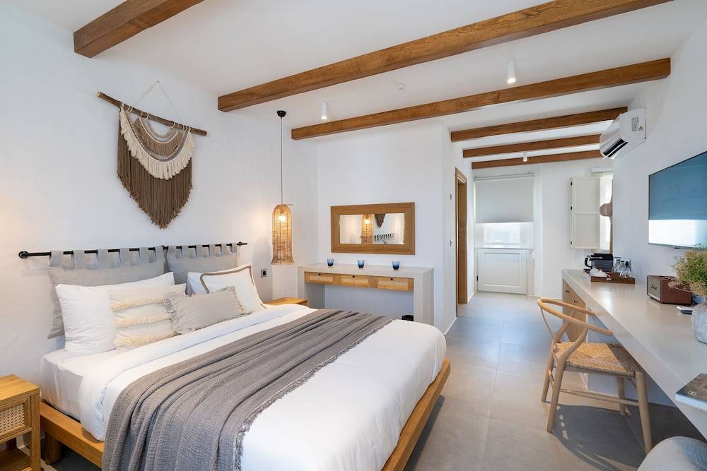 Nomad Hotel Side - Adults Only 2
