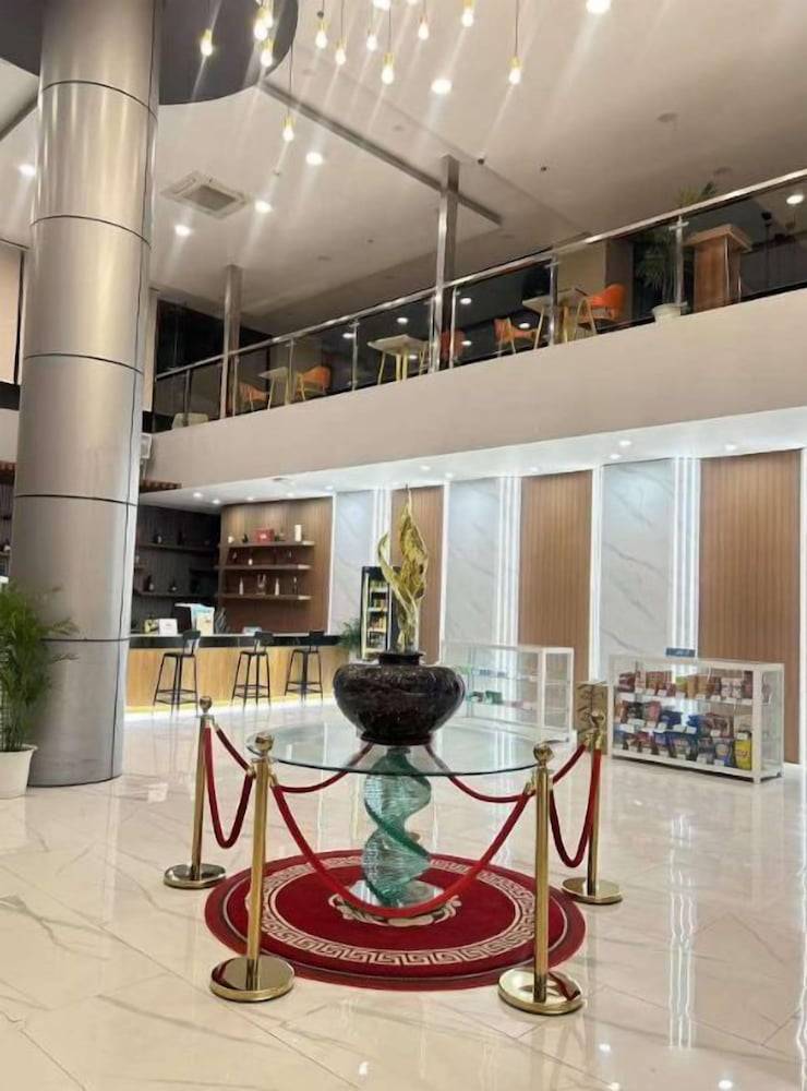 Skyport Hotel 2