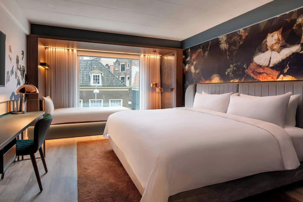 Renaissance Amsterdam Hotel 1