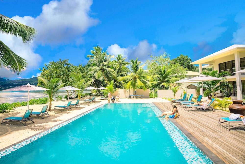 Pineapple Beach Villas 1