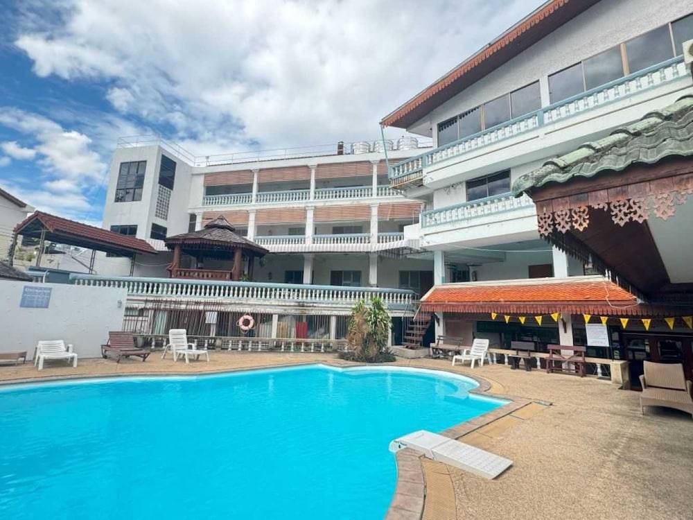Hotel O Top North Guesthouse 1