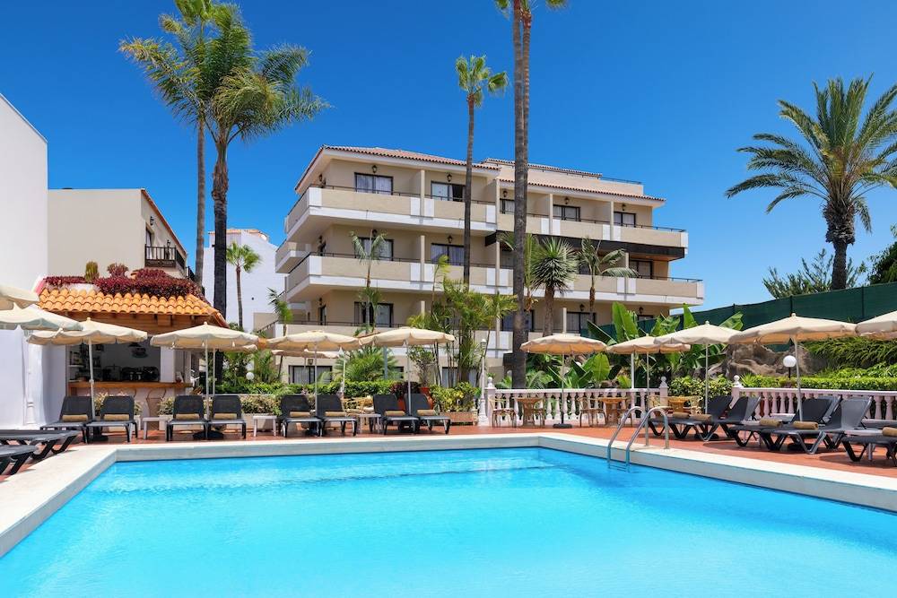 Hotel Don Manolito 1