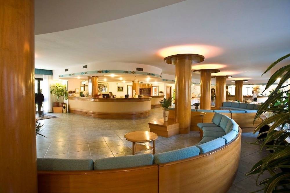 Horse Country Resort Congress & Spa - Hotel Ribot 2