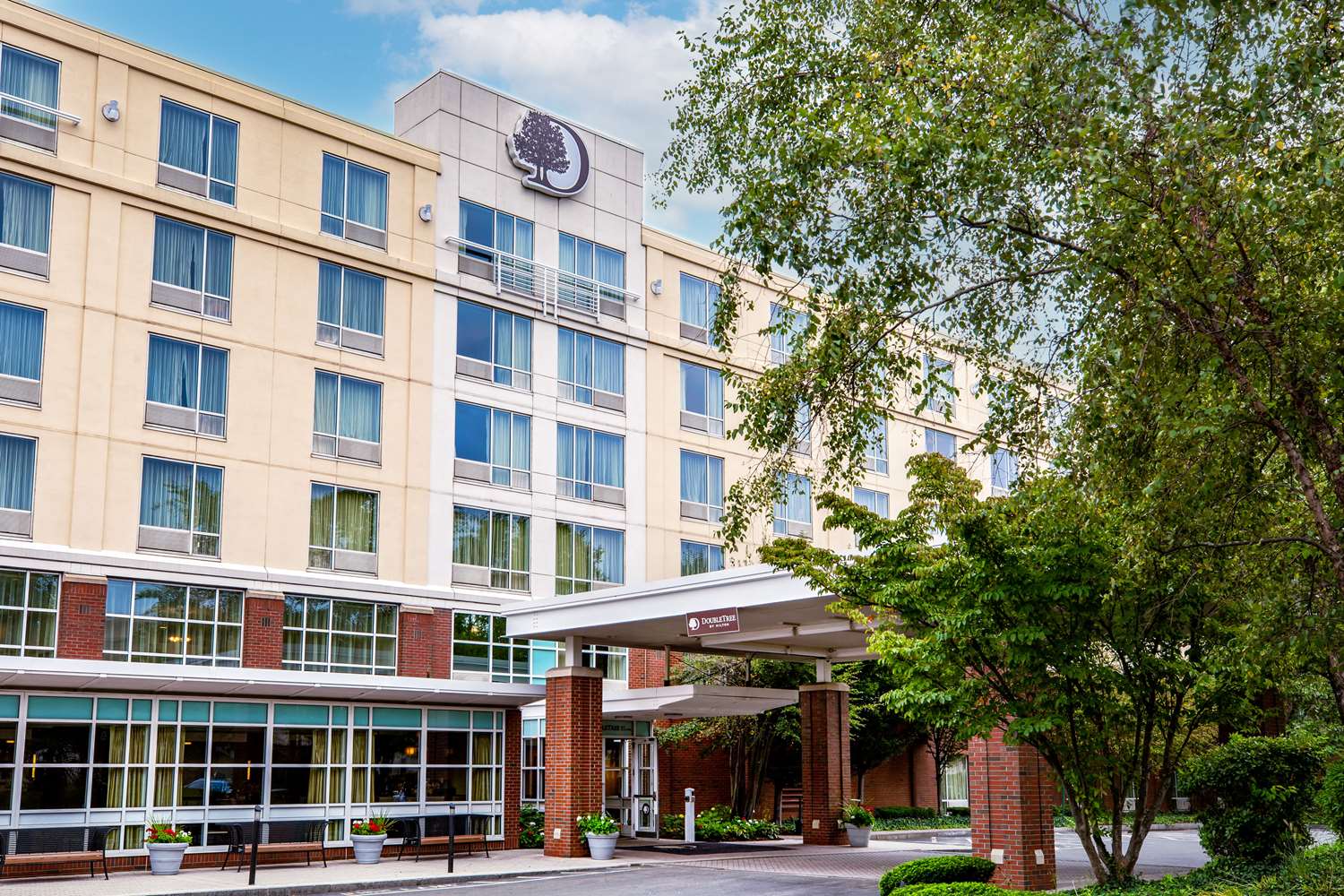 DoubleTree by Hilton Hotel Boston Bayside 2