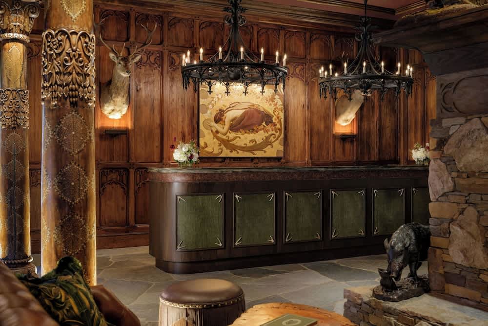 Grand Bohemian Lodge Asheville, Autograph Collection 2