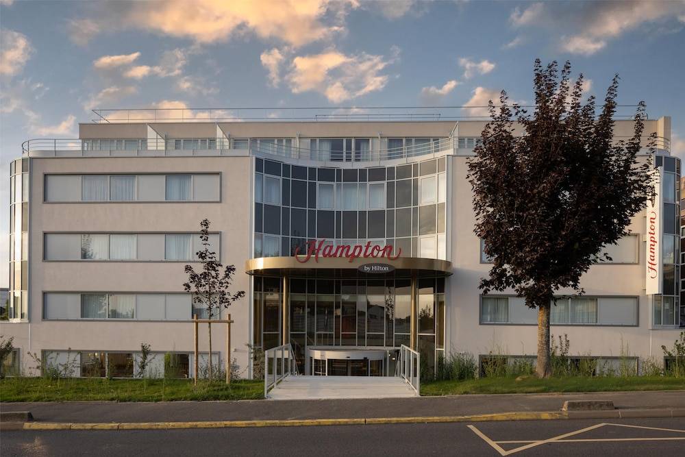 Hampton By Hilton Paris Charles De Gaulle Airport 1