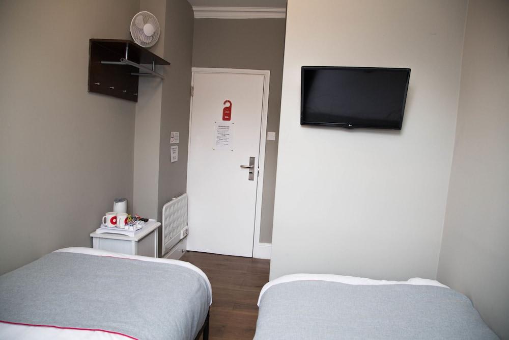 OYO Belgravia Rooms 2