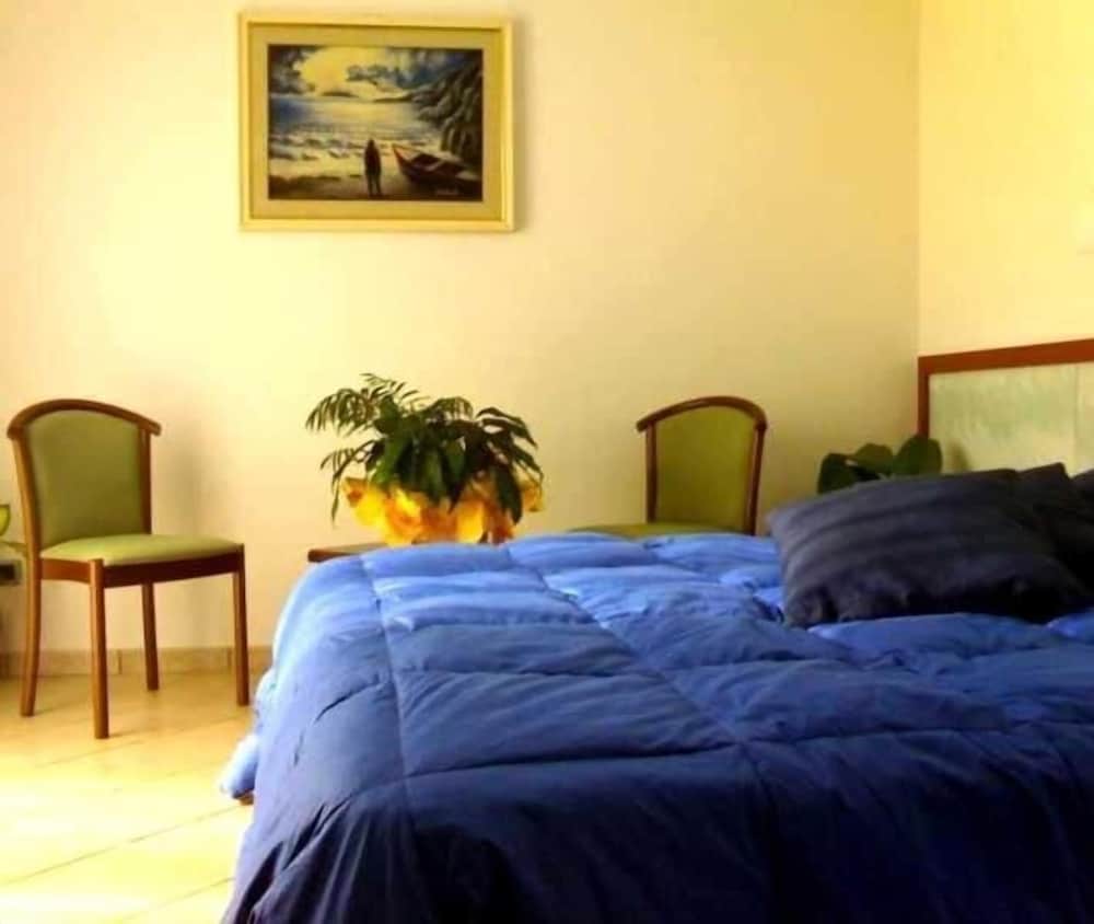 Sea Garden Hotel 1