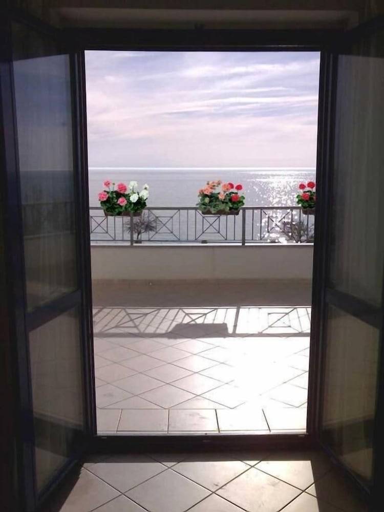 Sea Garden Hotel 2