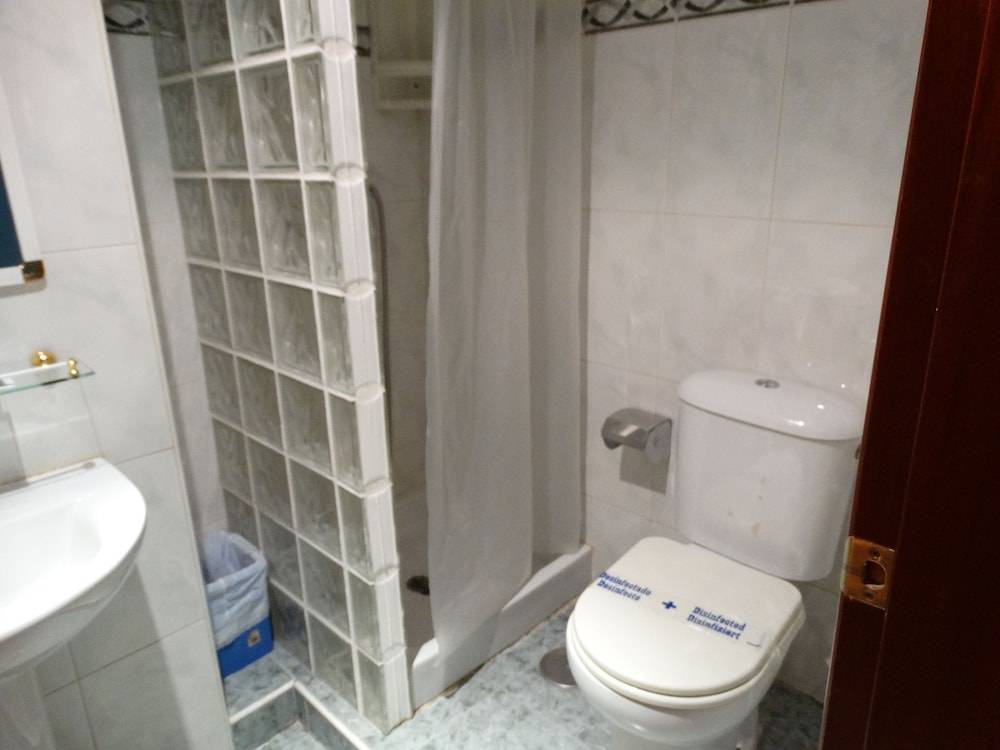 Hostal la Redonda 2