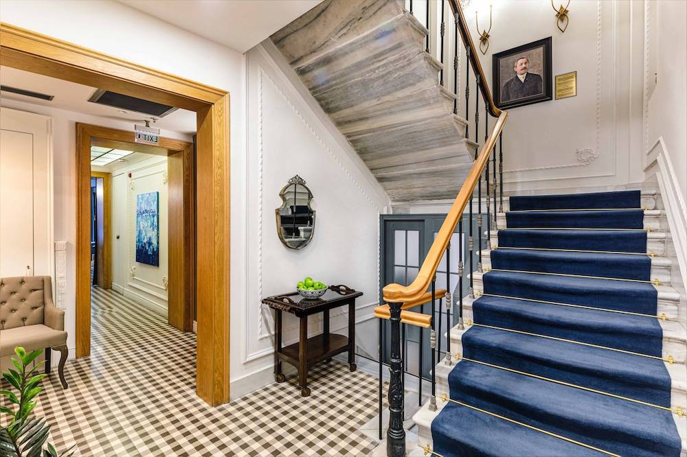 Petros Hotel 2