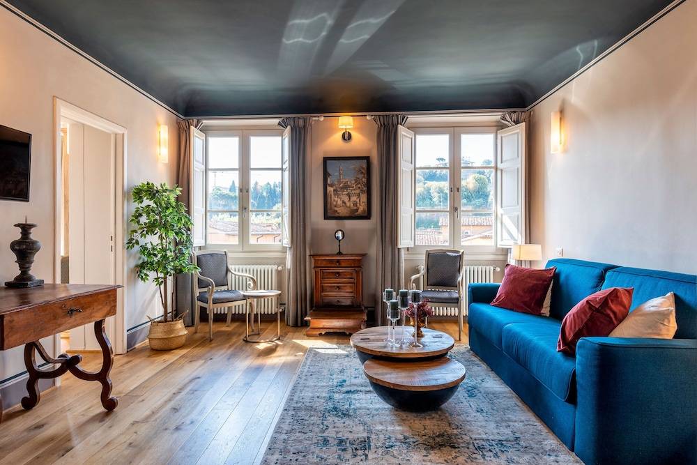 Genteel Home Piazza Pitti Florence 1