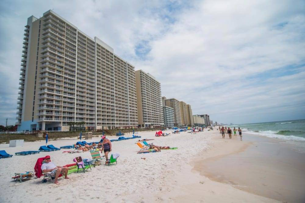 Gulf Views! 9th-Floor Majestic Beach Resort Condo 1