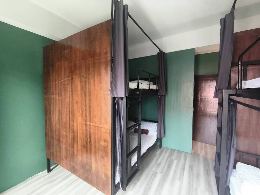 Nimman Nest Hostel & Cafe 1