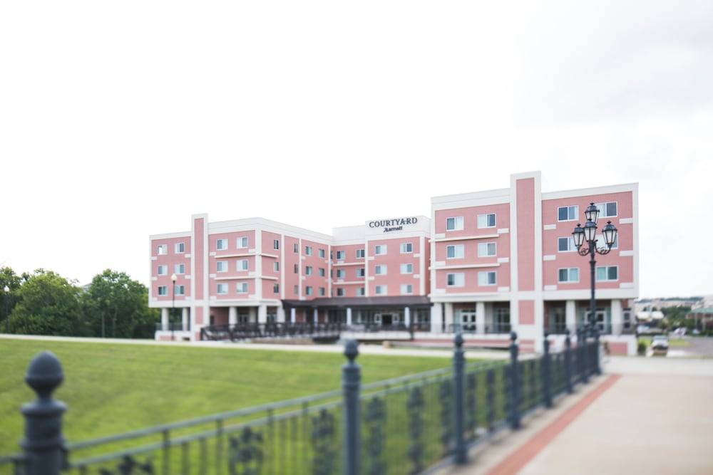 Courtyard by Marriott Rome 1
