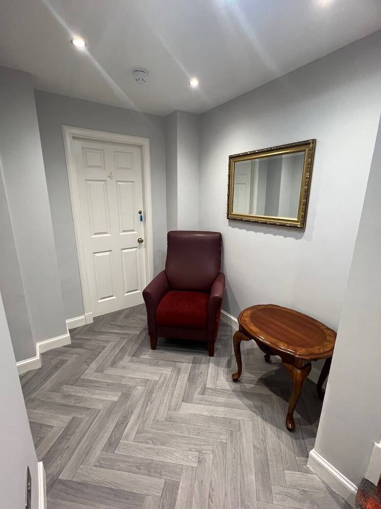 Mayfield Suites 2